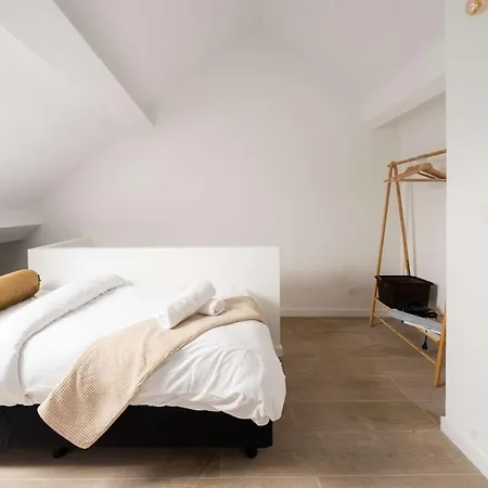 Apartment Inviting 5-person Duplex In Vibrant *