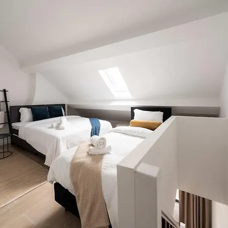 Apartment Inviting 5-person Duplex In Vibrant